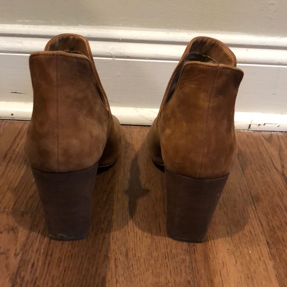Steve Madden brown booties